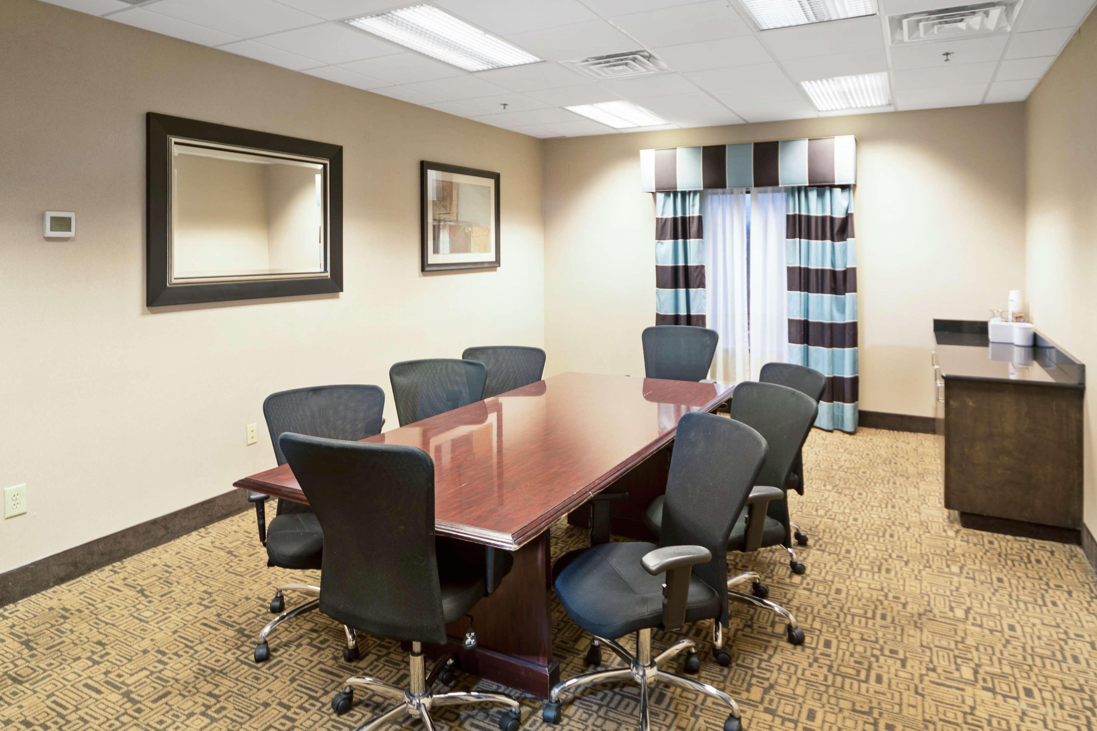 Hampton Inn Wilson Downtown Εξωτερικό φωτογραφία