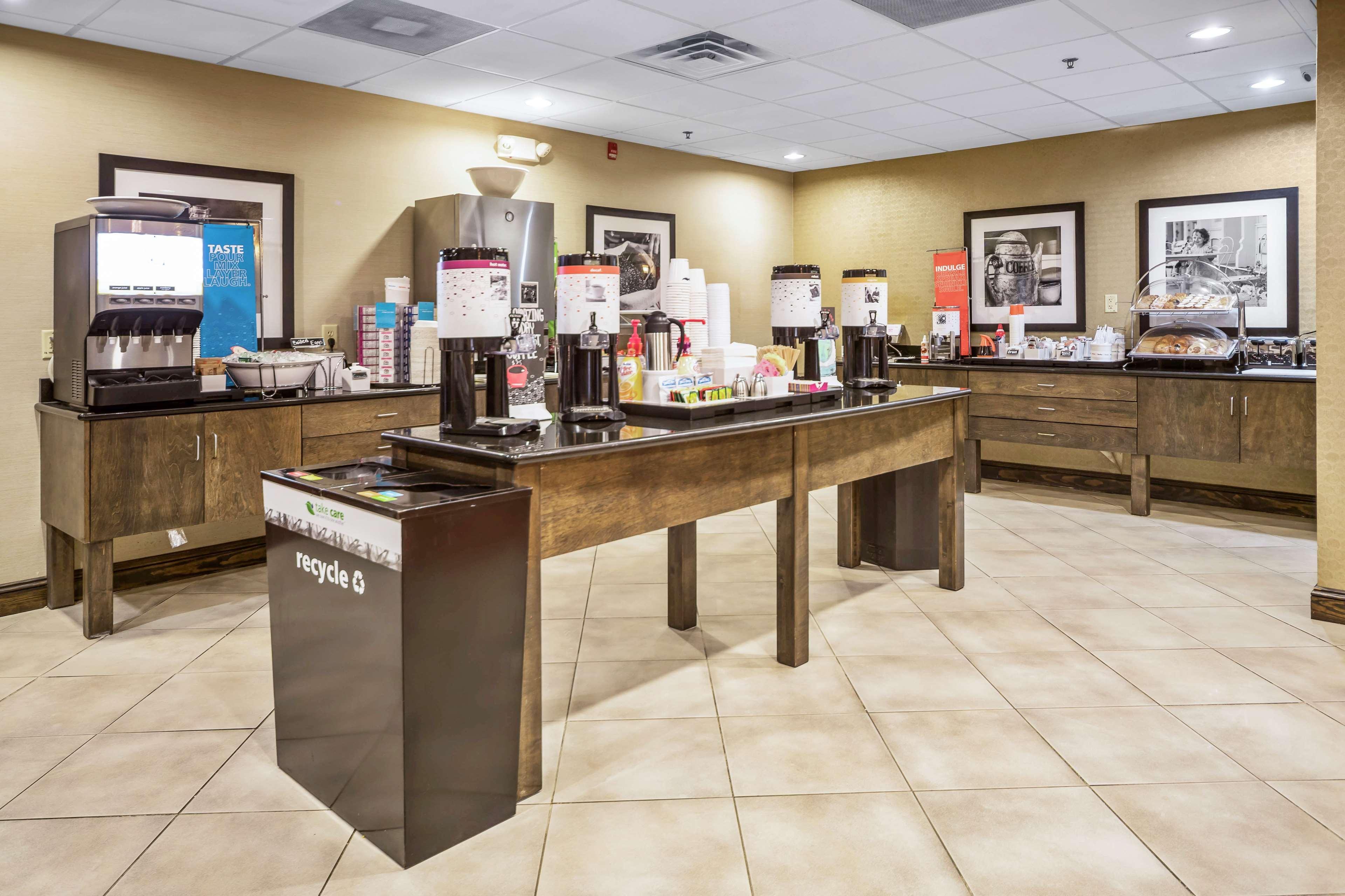 Hampton Inn Wilson Downtown Εξωτερικό φωτογραφία