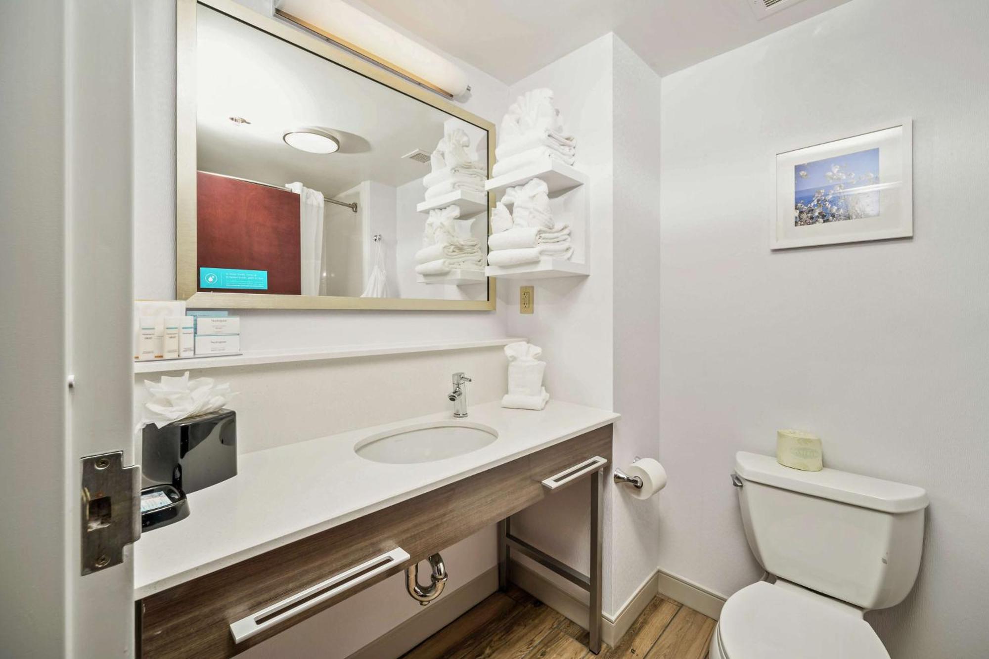 Hampton Inn Wilson Downtown Εξωτερικό φωτογραφία